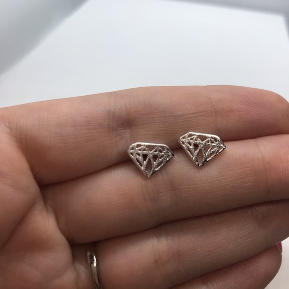 Sterling Silver 925 Stud Earrings - Picture 2 of 3